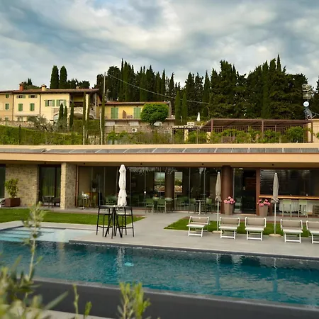 La Cipressina فندق مبيت وإفطار *
